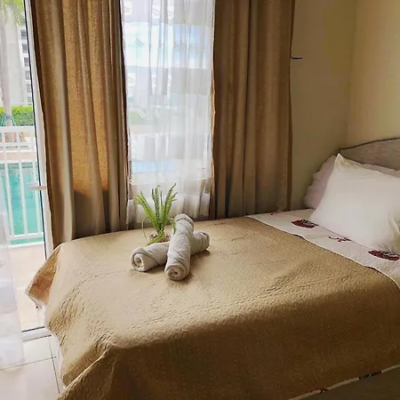 Sm Breeze One Bedroom